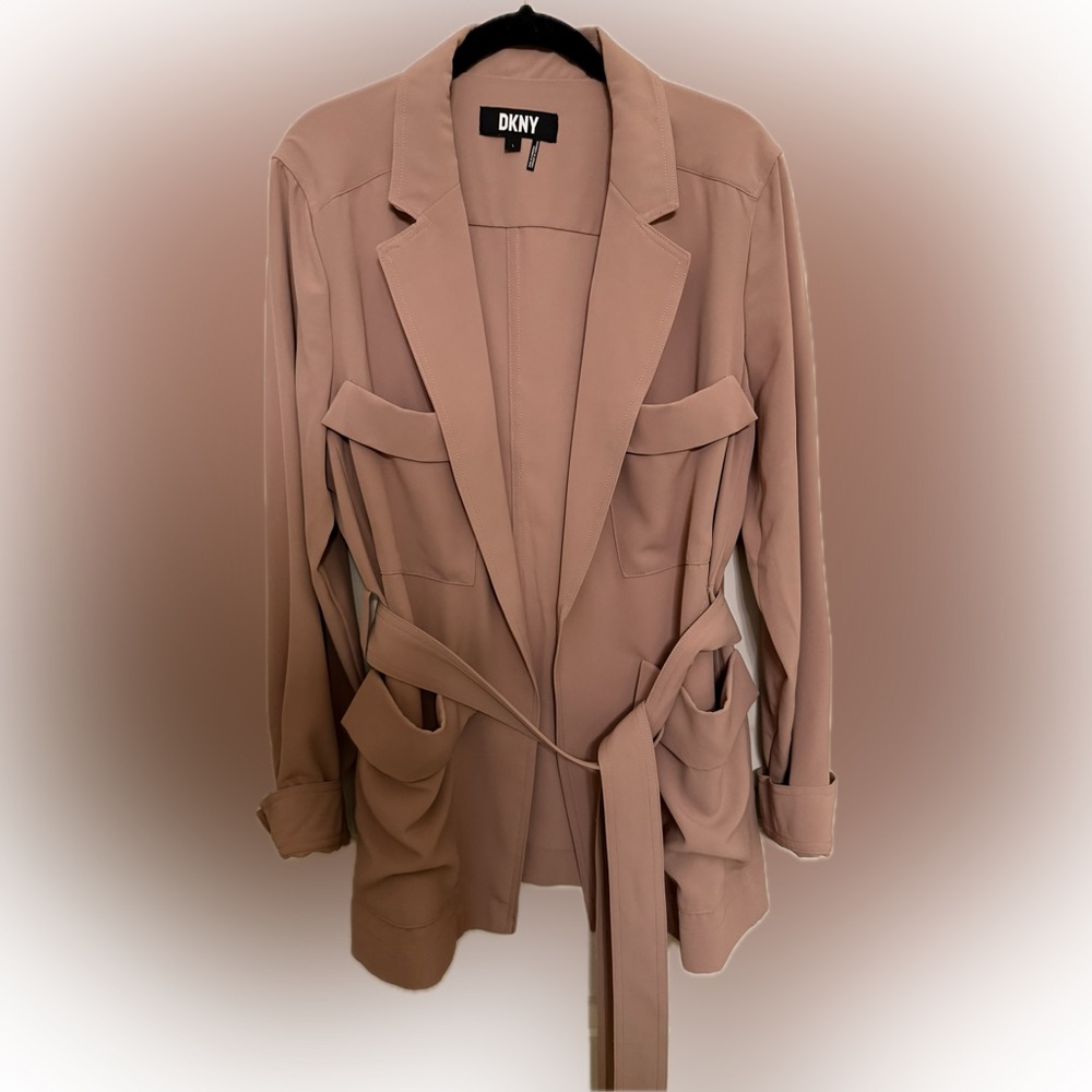 DKNY Women's Blazer in Soft Tan - Picture 5 of 9